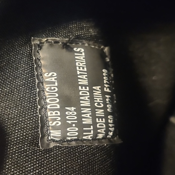 St John's Bay brand below the knee boots. Size 7 - Picture 2 of 5